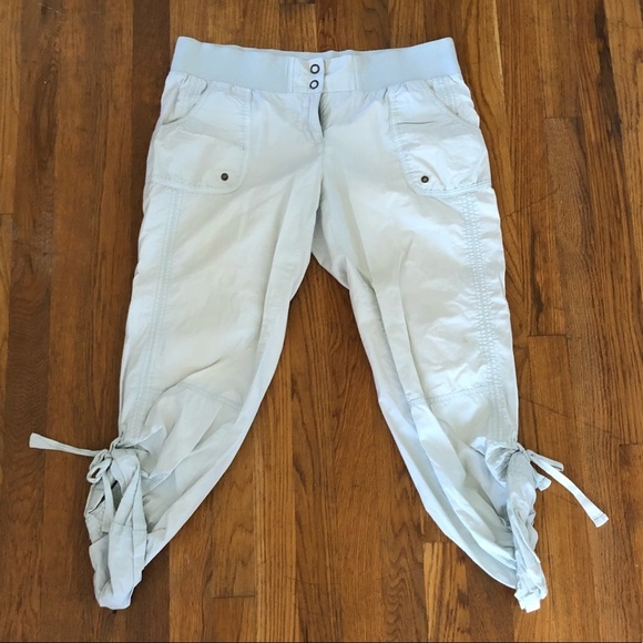 Mint green pastel capris pants - Picture 11 of 14